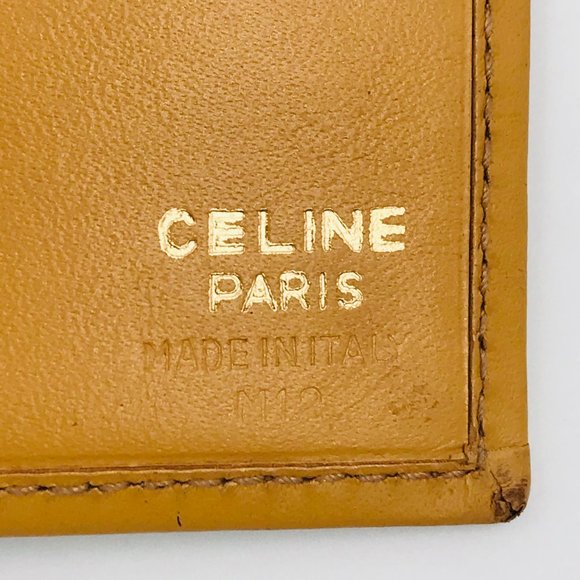 Auth Céline Macadam brown leather bi-fold wallet - Picture 10 of 10